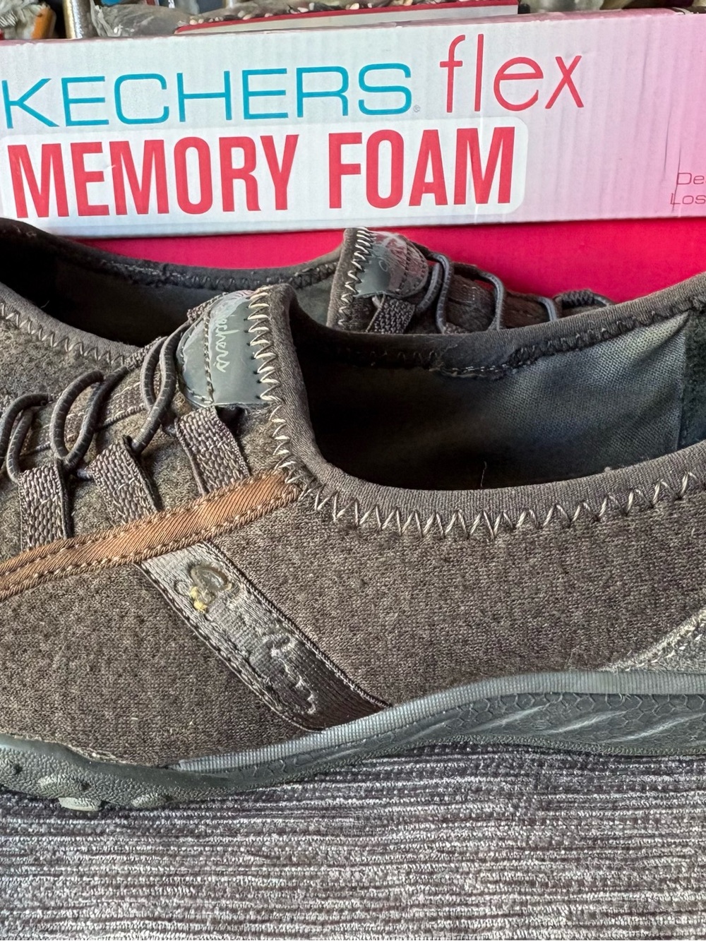 Taupe Grey Sketchers Relaxed Fit Memory Foam Sneakers Shoes 7